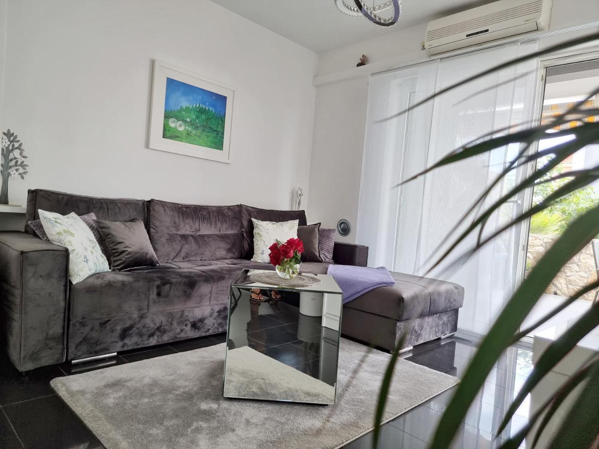 Deluxe Novalja Apartman Kültér fotó