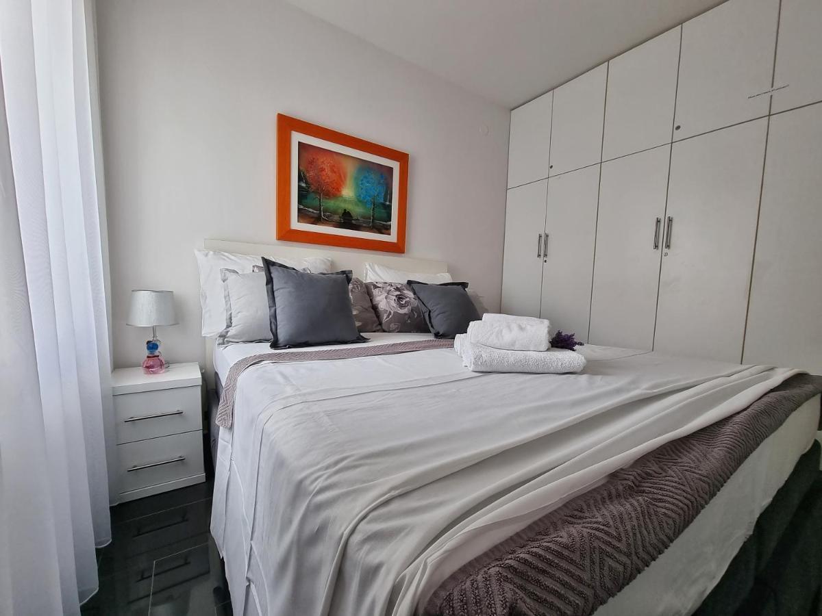 Deluxe Novalja Apartman Kültér fotó