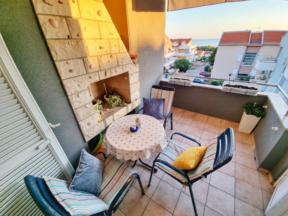 Deluxe Novalja Apartman Kültér fotó