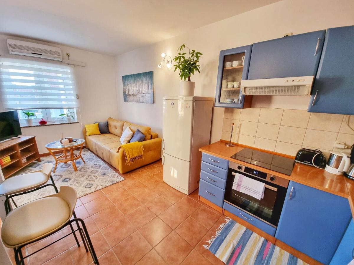 Deluxe Novalja Apartman Kültér fotó