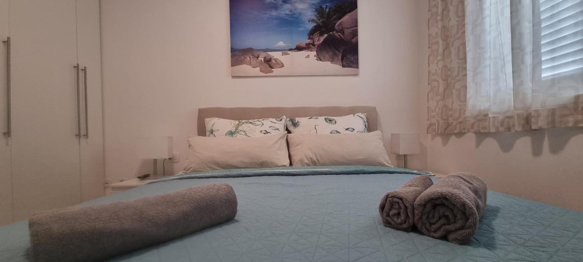 Deluxe Novalja Apartman Kültér fotó